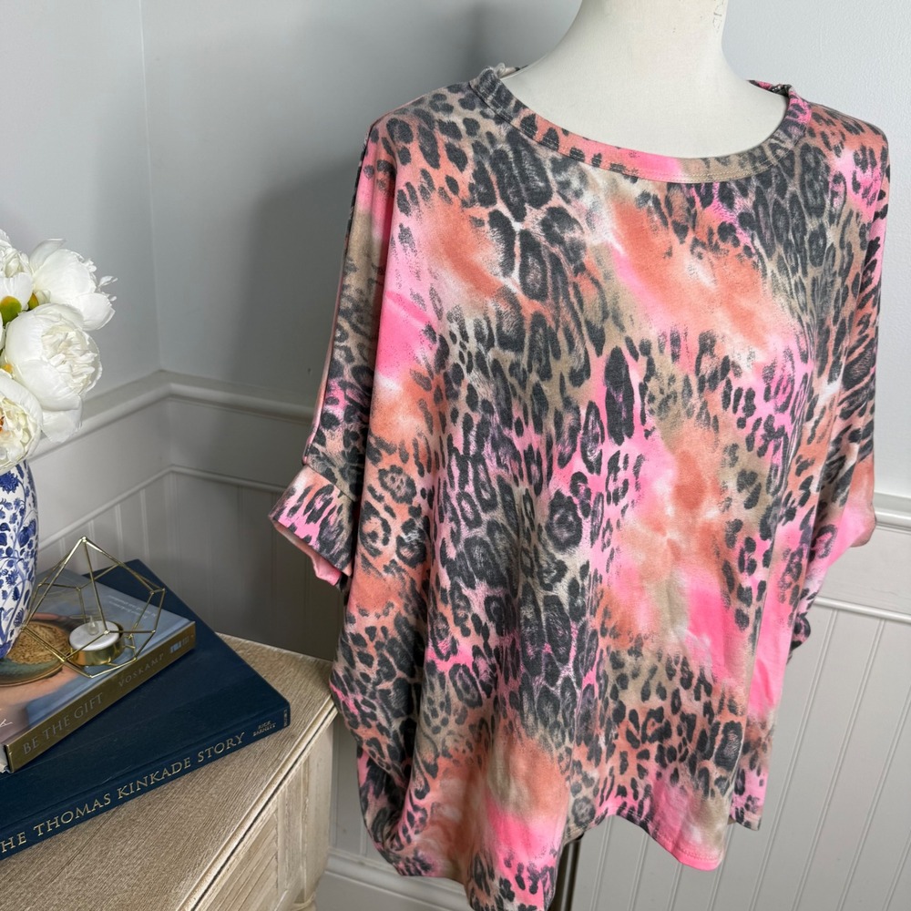 Dear Scarlett Pink Leopard Tie Dye Dolman Sleeve Oversized Top Small - Picture 2 of 7